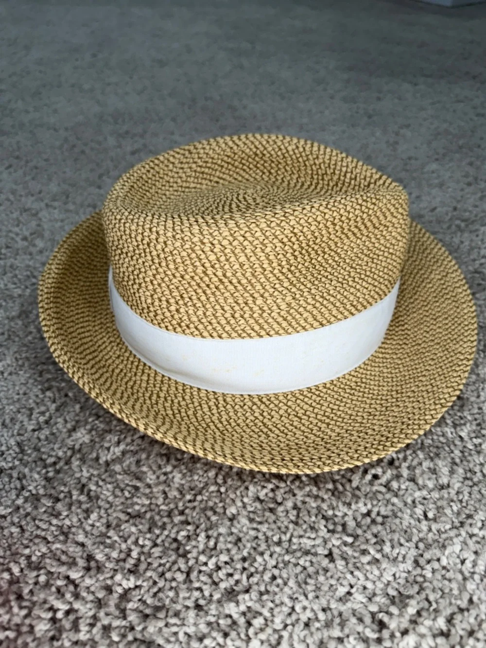 Eric Javits Straw Fedora with Cream Band - Picture 5 of 8
